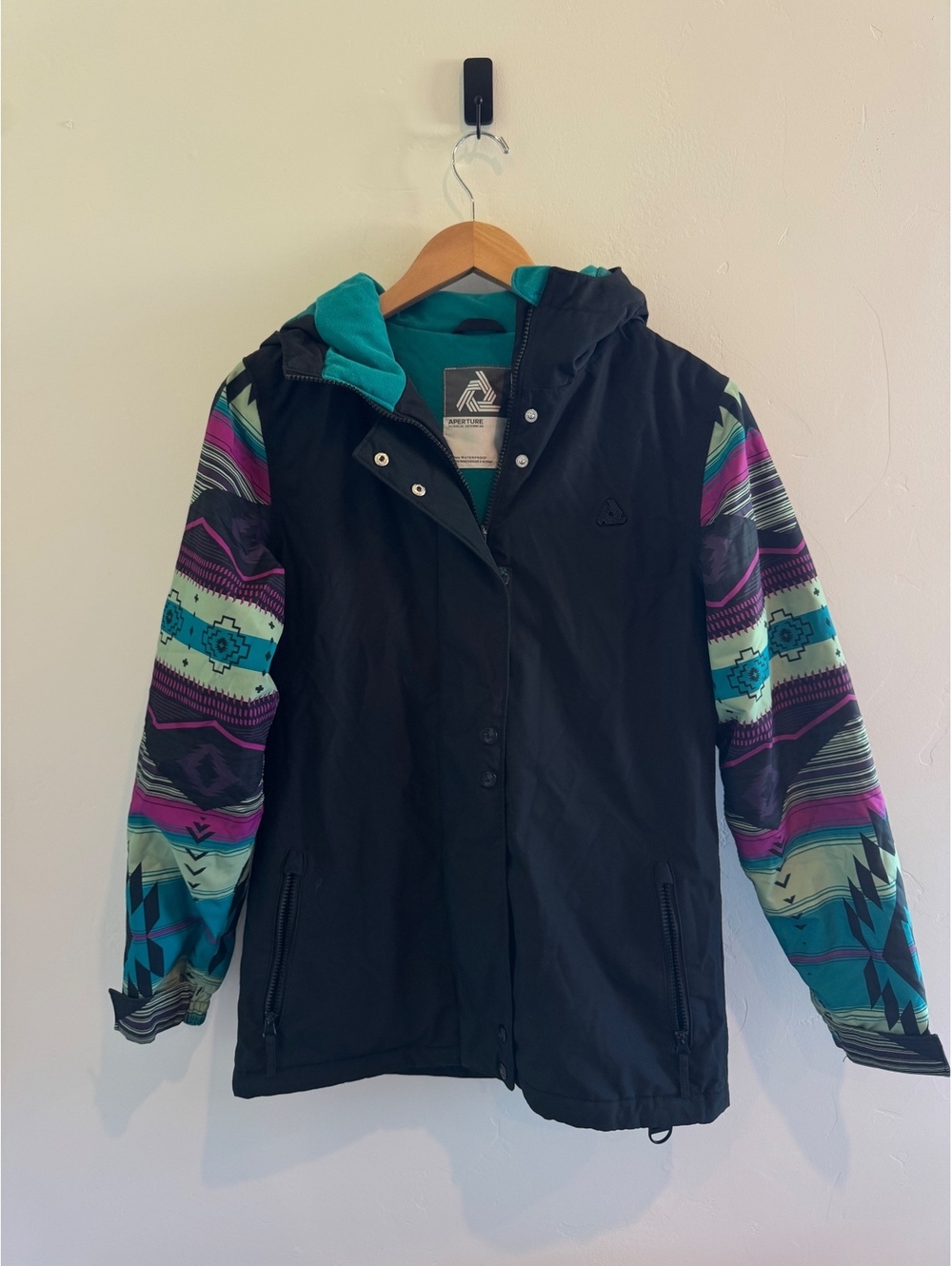 Aperture Women’s Small Waterproof Ski Snowboard Jacket Aztec Print Black Teal